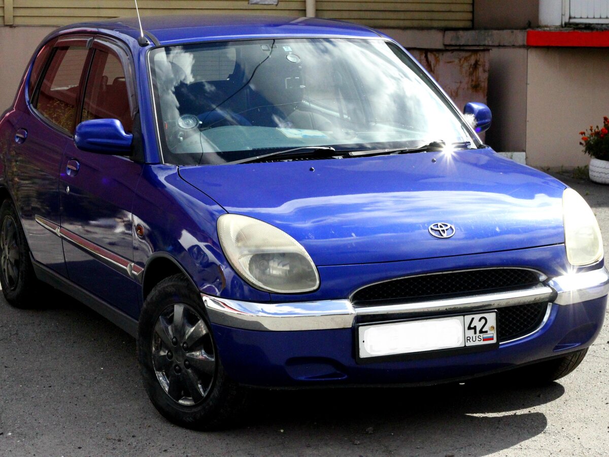 тойота дуэт 2001