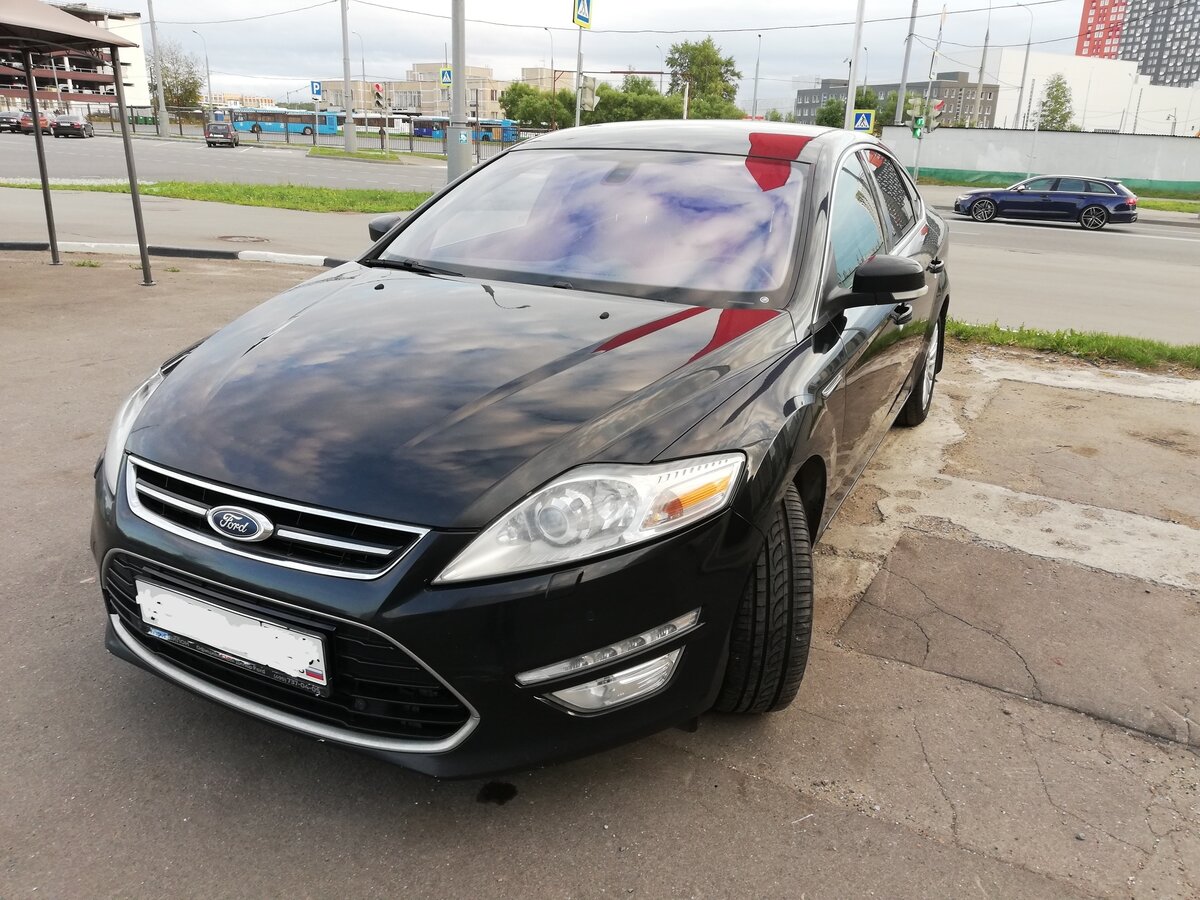 Ford Mondeo 2011 черный