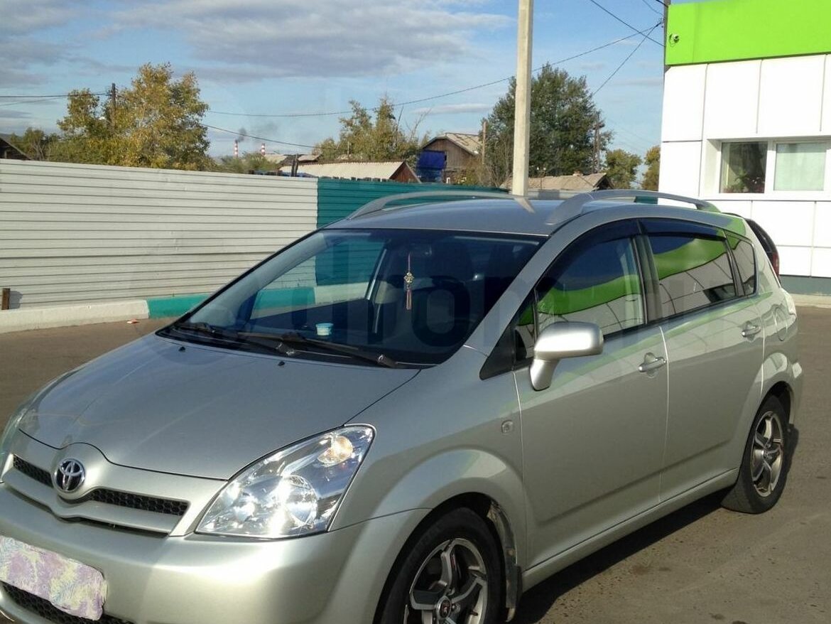 Toyota Corolla Verso r10