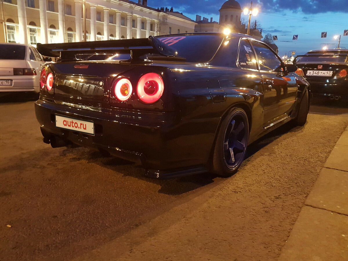 Ниссан скайлайн р34 черный