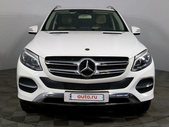 2017 Mercedes-Benz GLE 300 I (W166), белый, 5000000 рублей - вид 1