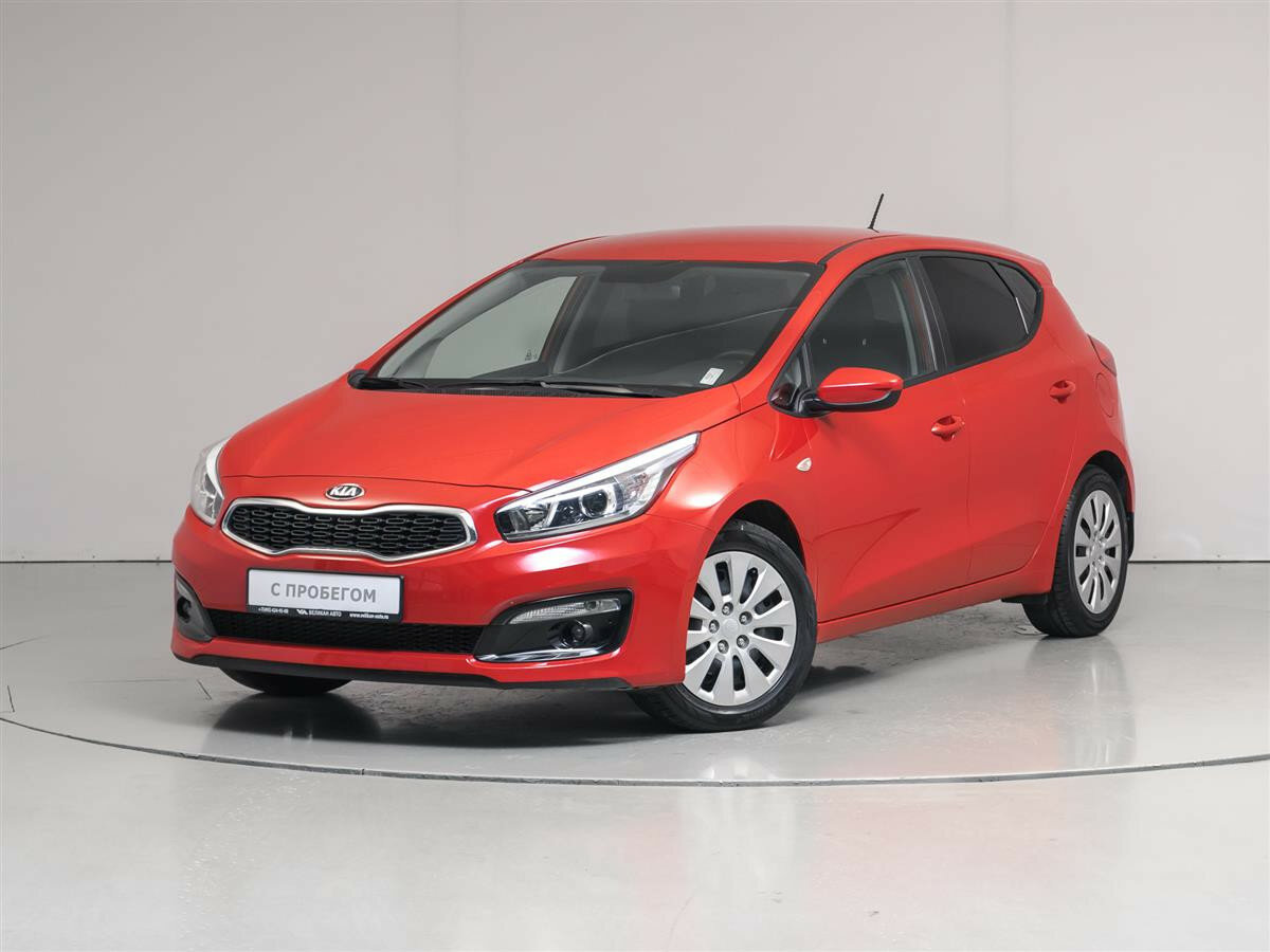 Kia Ceed 2015 красная