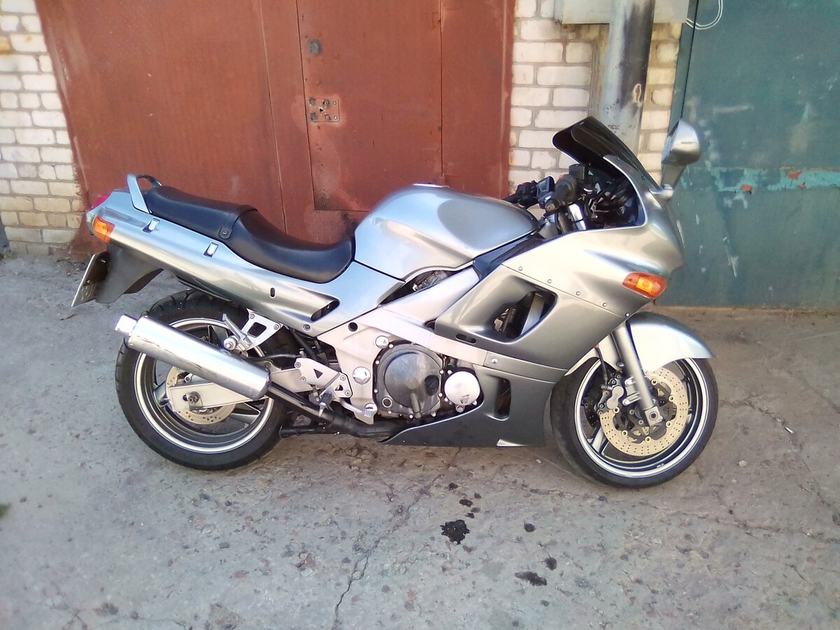 Kawasaki ZZR 400 1997