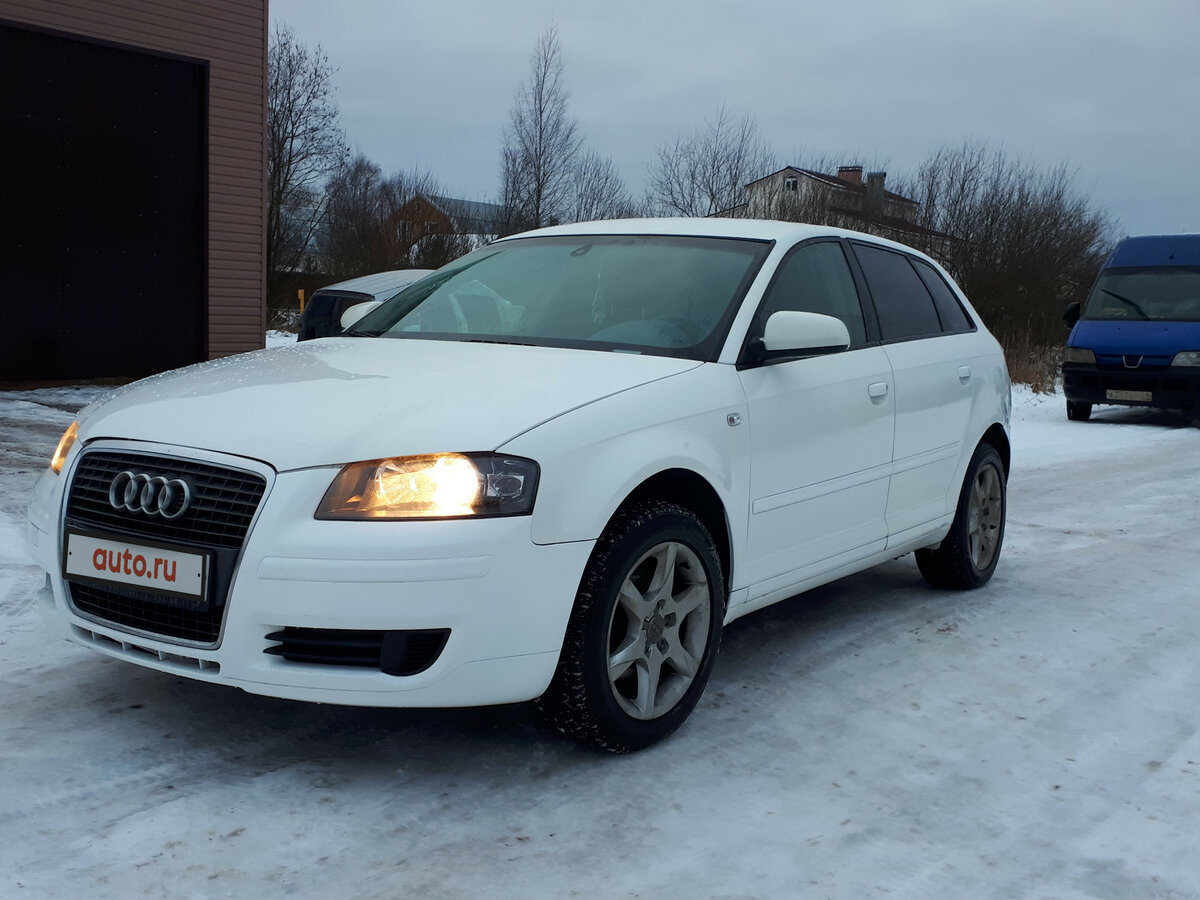 Купить б/у Audi A3 II (8P) Рестайлинг 1 1.6 AT (102 л.с