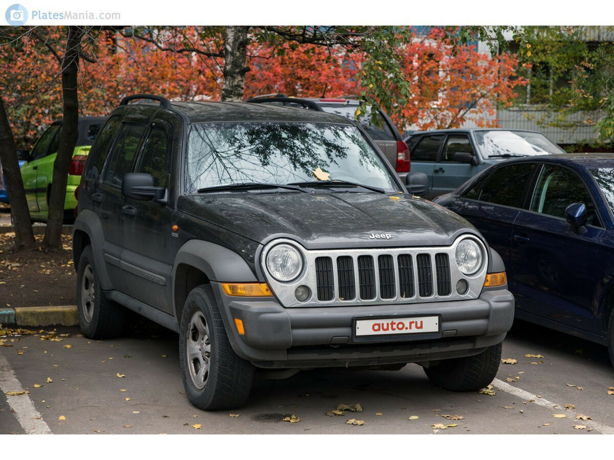 Купить б/у Jeep Cherokee III (KJ) Рестайлинг 3.7 AT (210 л