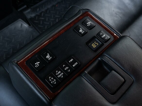 2012 Toyota Camry VII (XV50), чёрный, 1570000 рублей - вид 19