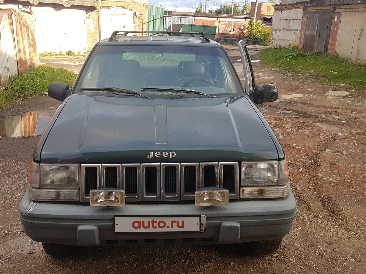 Купить б/у Jeep Grand Cherokee I (ZJ) 4.0 AT (190 л.с