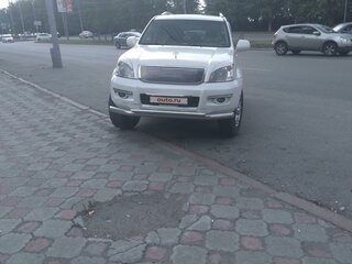 2007 Toyota Land Cruiser Prado 120 Series, белый, 2415000 рублей, вид 1