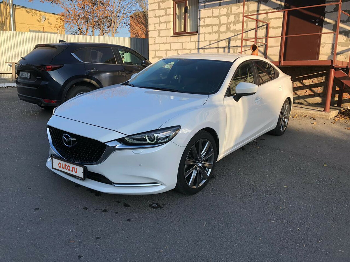 Мазда 6 2019 белая с черной крышей