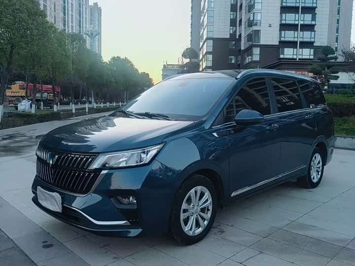 Wuling Jiachen