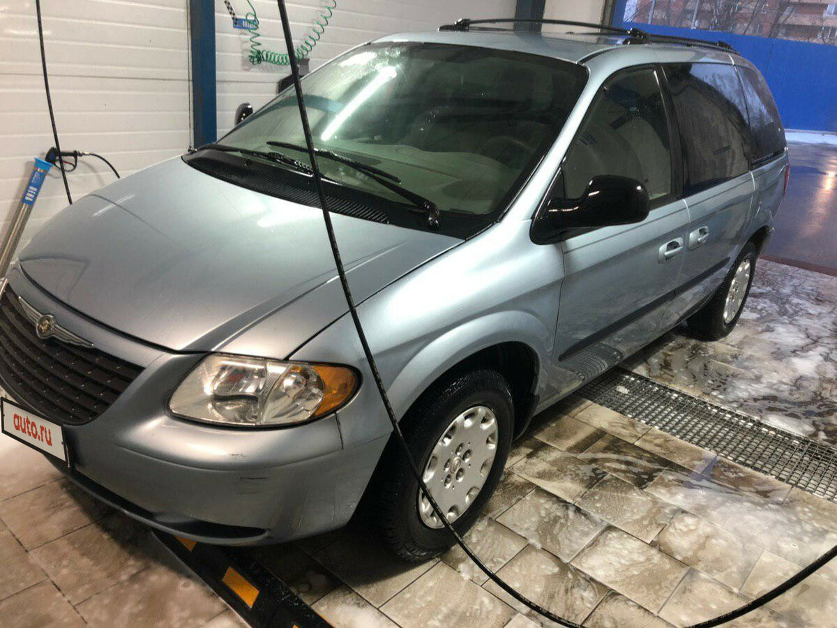 Купить б/у Chrysler Voyager IV 2.4 AT (150 л.с.) бензин