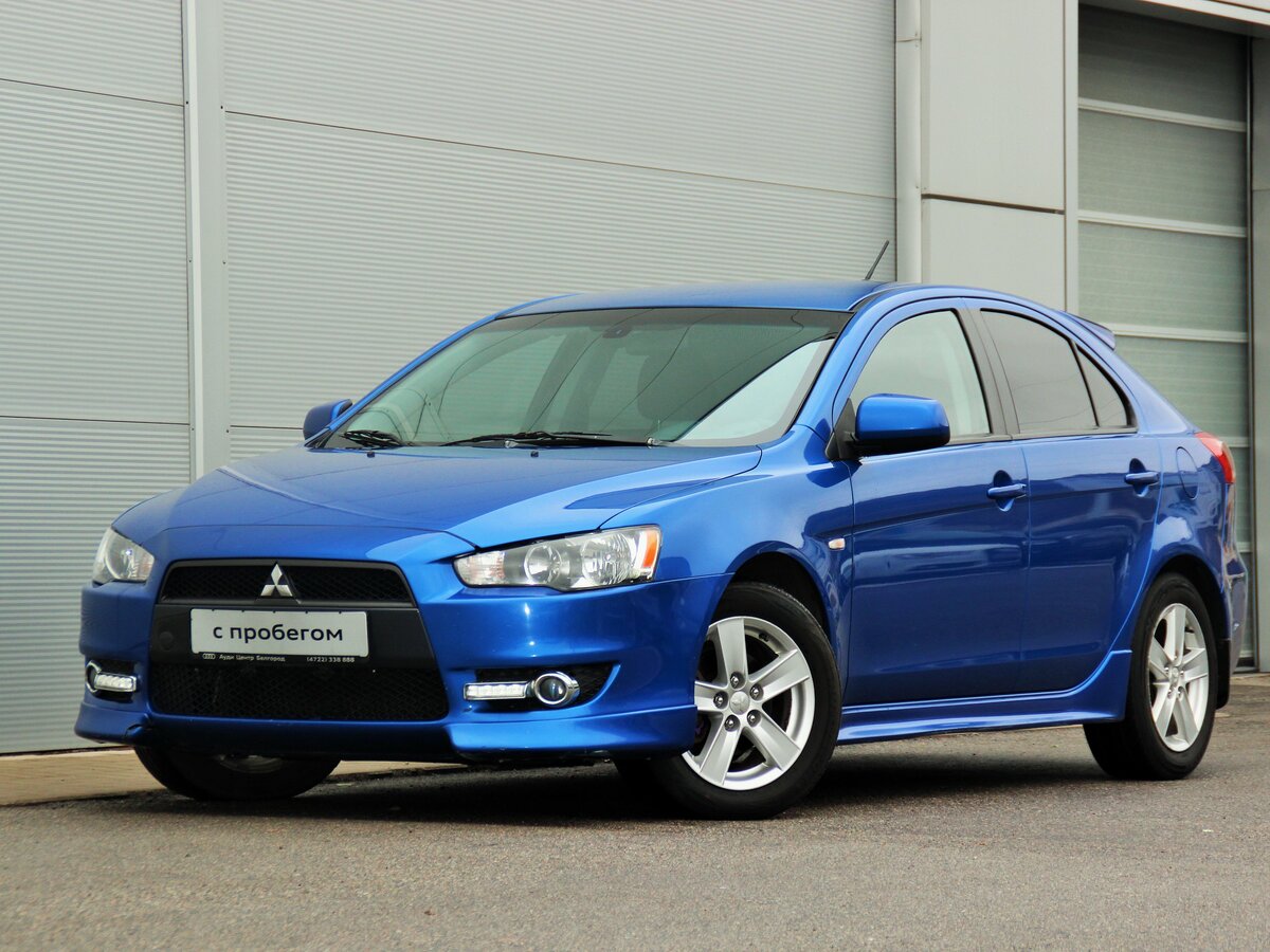 Mitsubishi Lancer 2000 синий