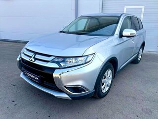 2018 Mitsubishi Outlander III Рестайлинг 2, серебристый, 1690000 рублей, вид 1