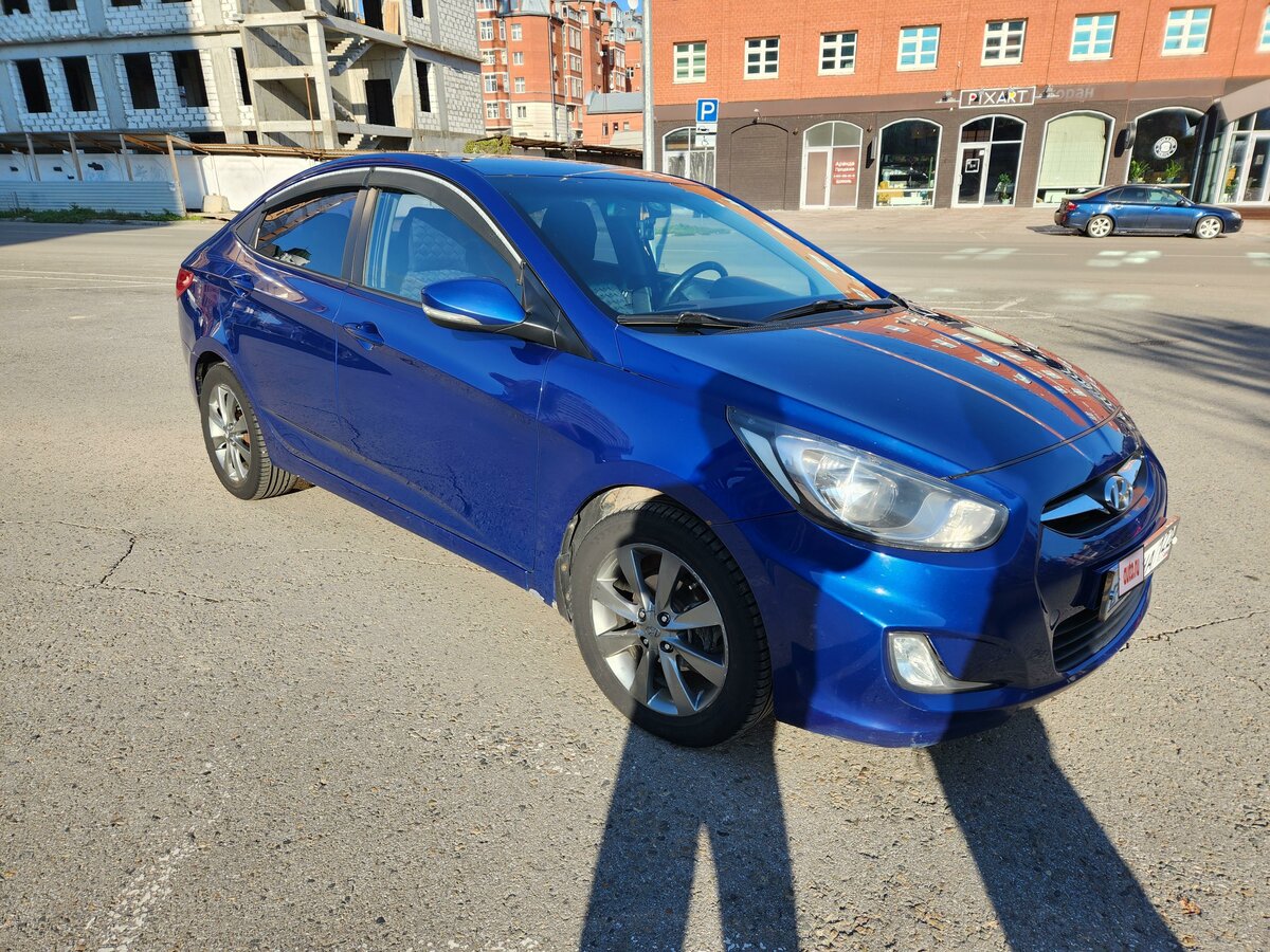 Купить б/у Hyundai Solaris I 1.6 AT (123 л.с.) бензин автомат в ...