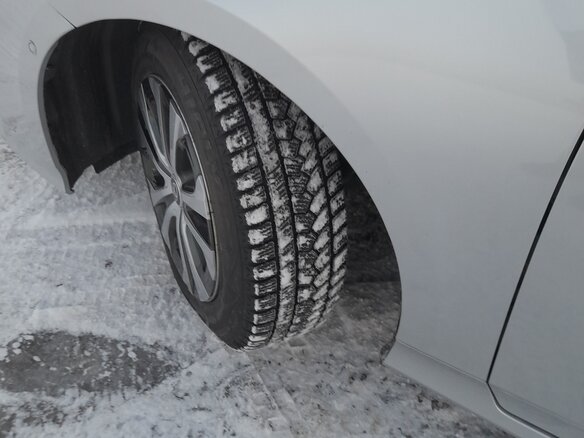 2020 Toyota Prius IV Рестайлинг (XW50), серый, 1920000 рублей - вид 6