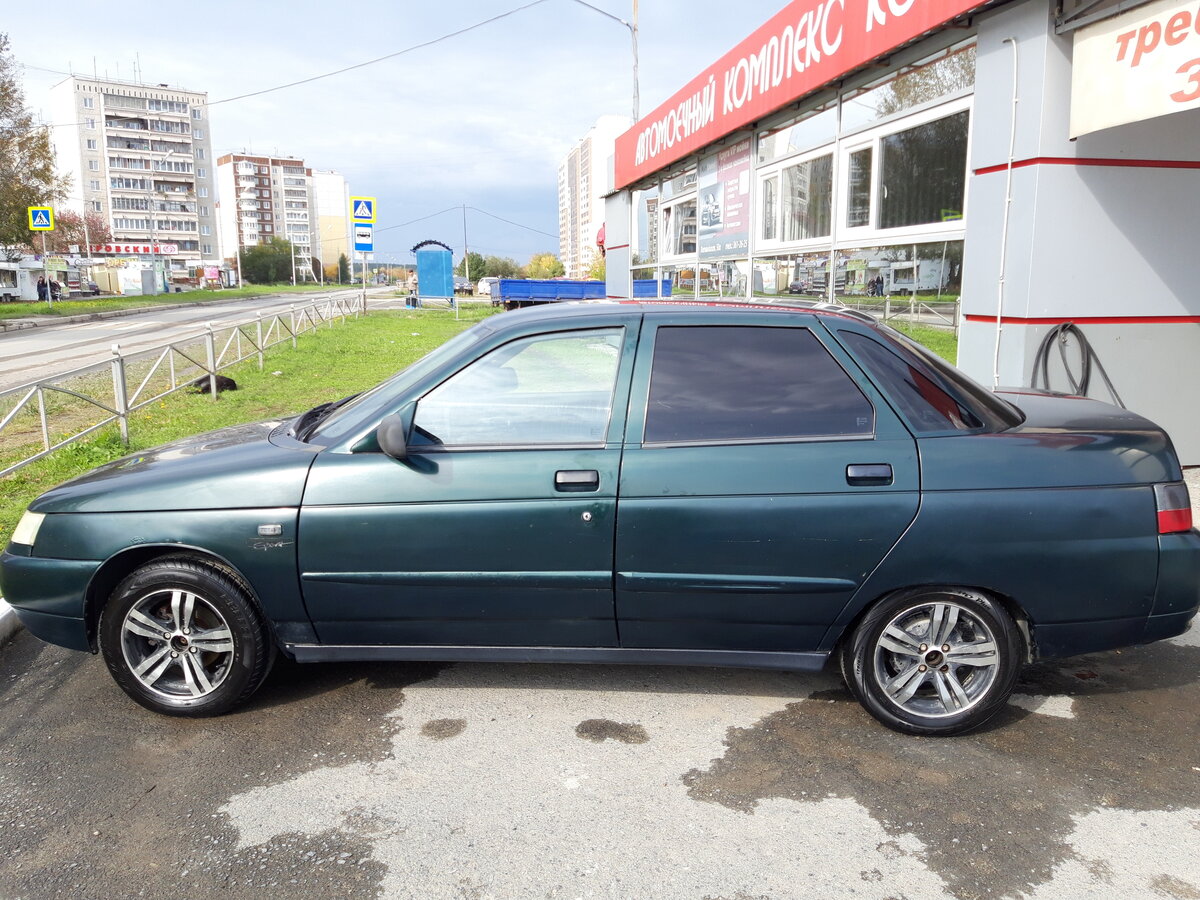 Автомобиль 2110 фото