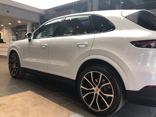 2019 Porsche Cayenne III, белый, 5900000 рублей, вид 1