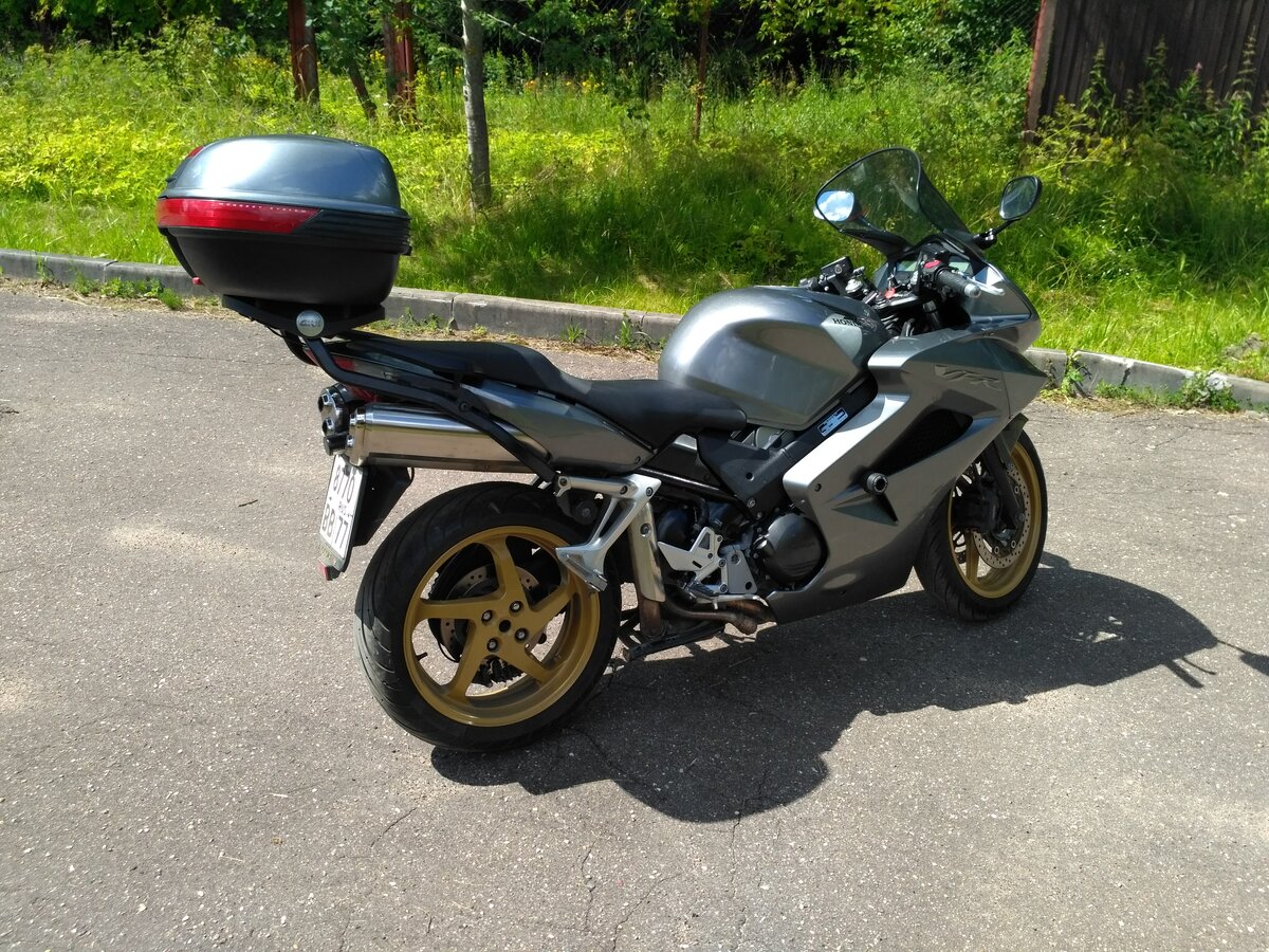 РњРѕС‚РѕС†РёРєР» Honda VFR 800 2009