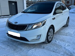 2014 Kia Rio 5-speed III, белый, 510000 рублей, вид 1