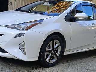 2016 Toyota Prius IV (XW50), белый, 1900000 рублей, вид 1