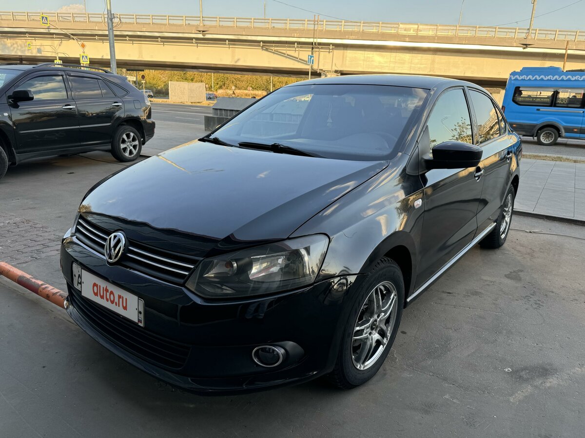 Купить б/у Volkswagen Polo V 1.6 AT (105 л.с.) бензин автомат в Москве ...
