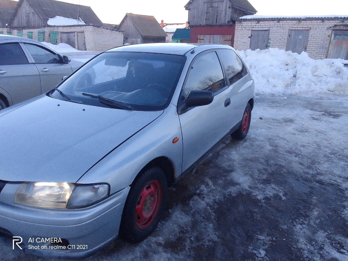 Купить б/у Mazda 323 VI (BJ) 1.3 MT (73 л.с.) бензин механика в ...