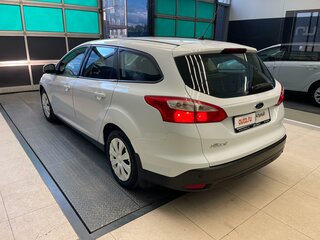 2013 Ford Focus III, белый, 740000 рублей, вид 4
