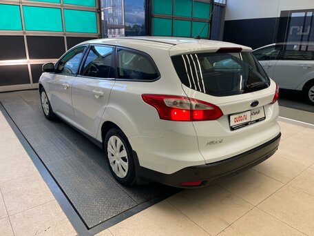 2013 Ford Focus III, белый, 740000 рублей, вид 4