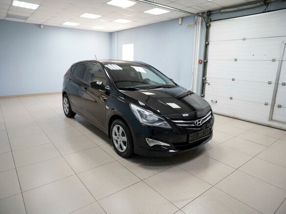 2016 Hyundai Solaris I Рестайлинг, чёрный, 949000 рублей - вид 3