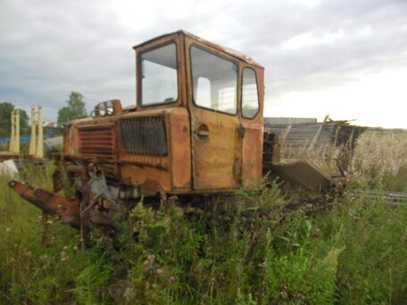 1984 ОТЗ ТДТ-55, красный, 299000 рублей, вид 1