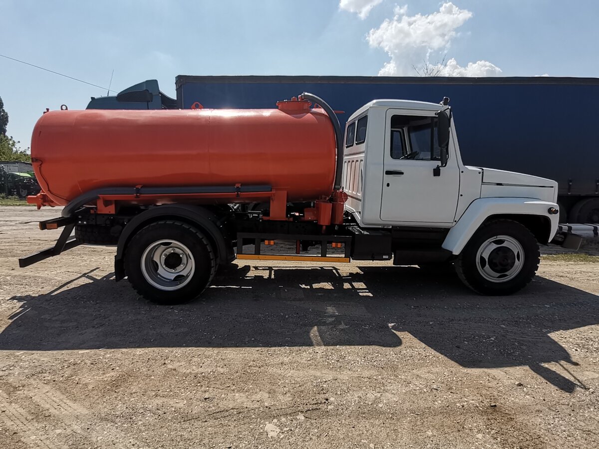 Ассенизатор