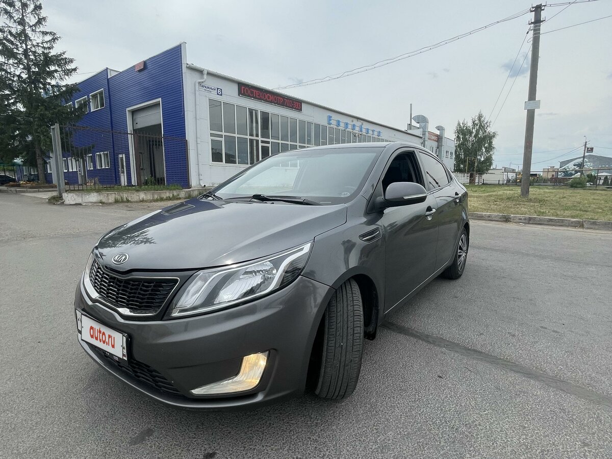 Купить б/у Kia Rio III 4-speed 1.6 AT (123 л.с.) бензин автомат в ...