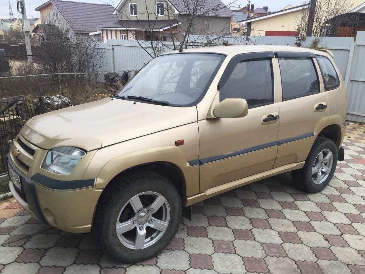 Нива Шевроле 2005