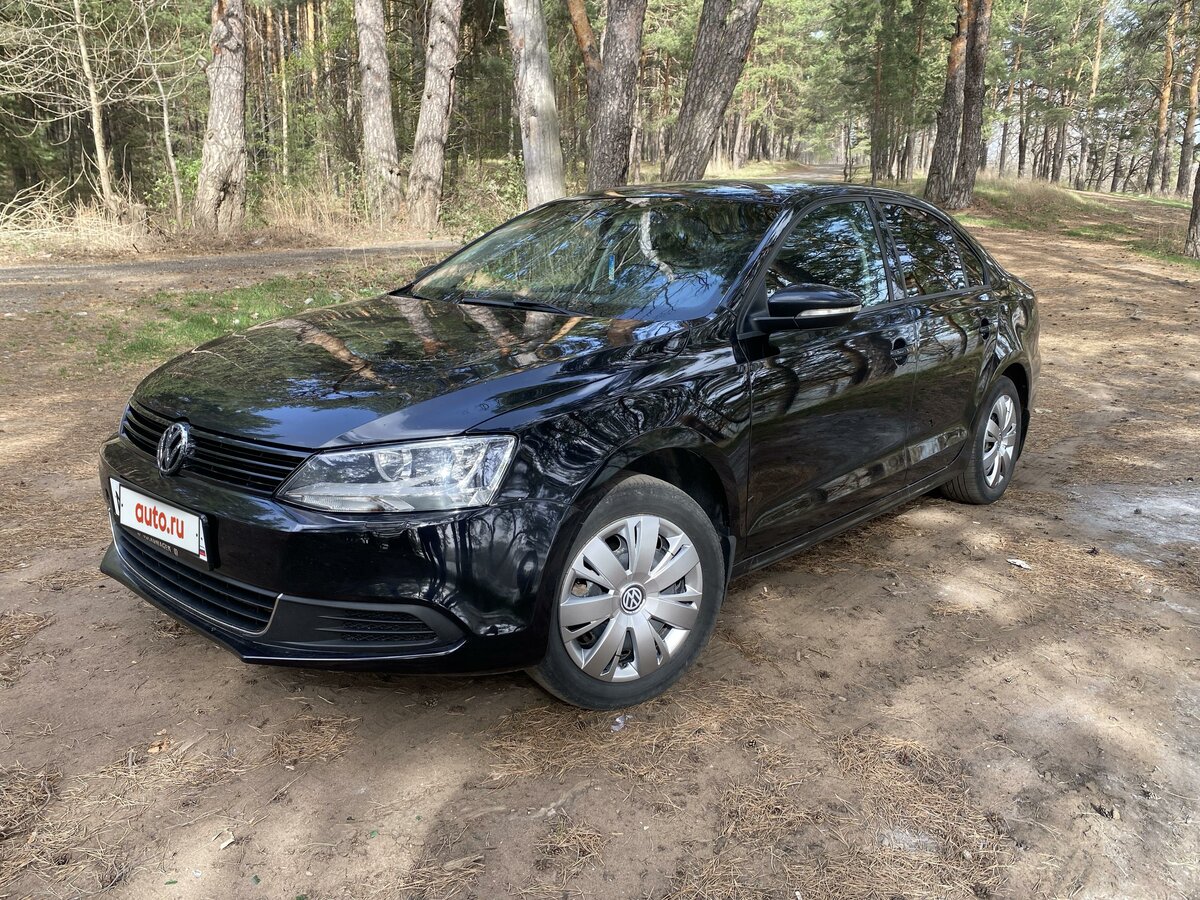 Купить б/у Volkswagen Jetta VI 1.6 AT (105 л.с.) бензин автомат в ...