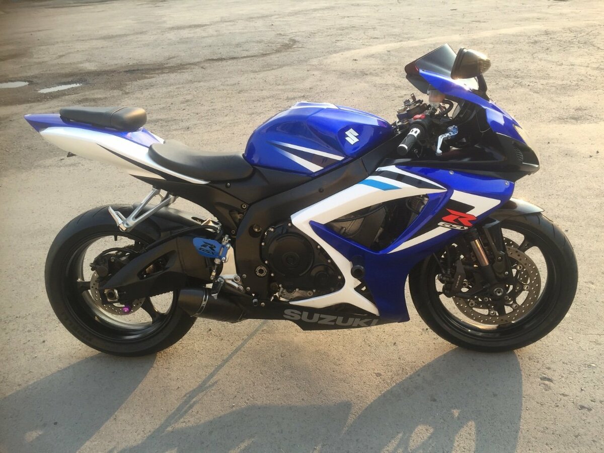 Kawasaki GSX R 750