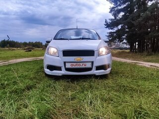 2010 Chevrolet Aveo I Рестайлинг, белый, 474000 рублей, вид 1