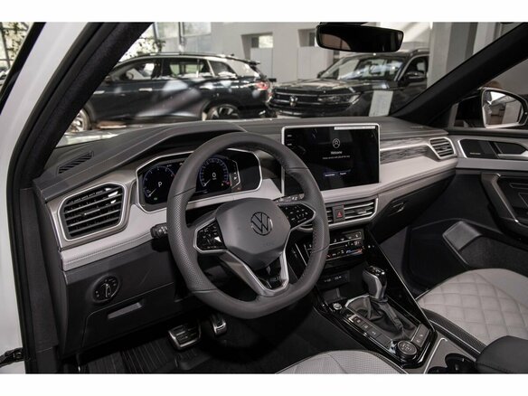 Купить новый Volkswagen Tayron I Рестайлинг X 2.0 AMT (220 л.с.) 4WD ...