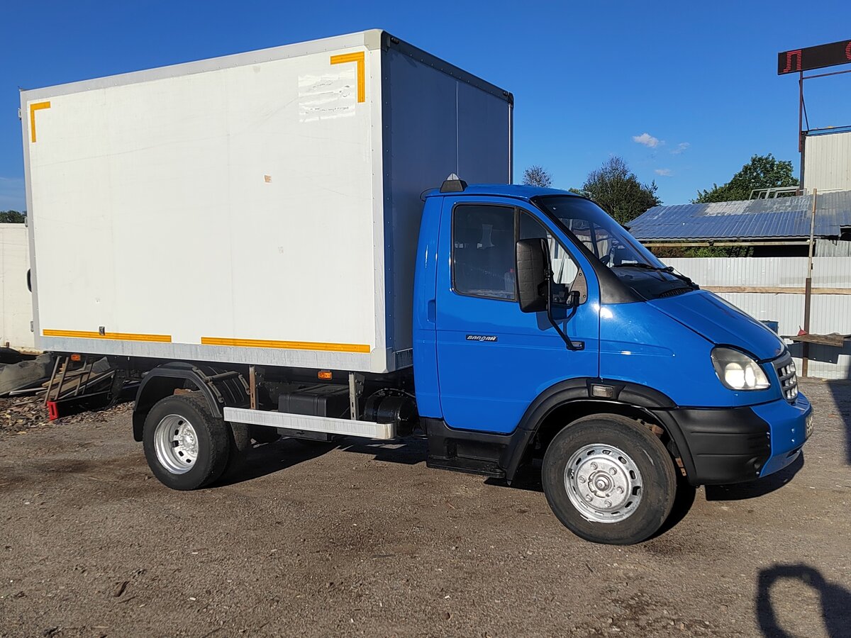 Купить б/у ГАЗ Валдай дизель механика в Санкт-Петербурге: синий ...