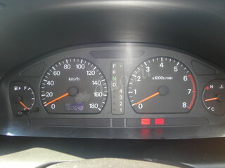 2002 Mitsubishi Galant VIII Рестайлинг, серебристый, 165000 рублей, вид 1