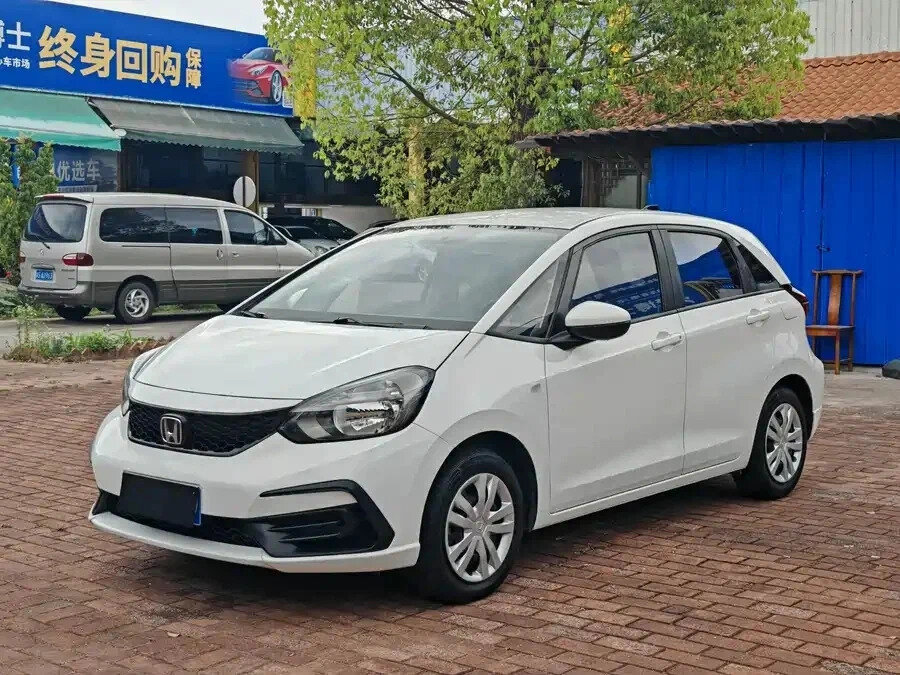 Honda Fit Crosstar IV Рестайлинг