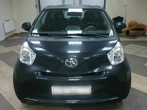 2009 Toyota iQ, чёрный - вид 1