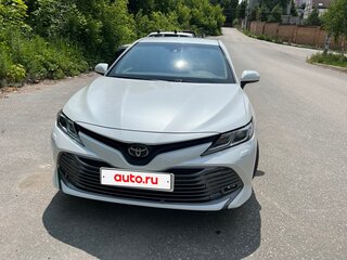 2019 Toyota Camry VIII (XV70), белый, 2830000 рублей, вид 1