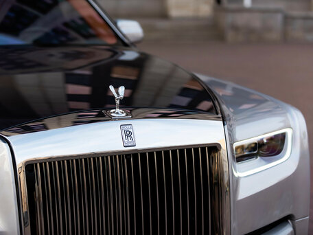 Обзор Rolls-Royce PhantomVIII2019 - технические свойства и фото