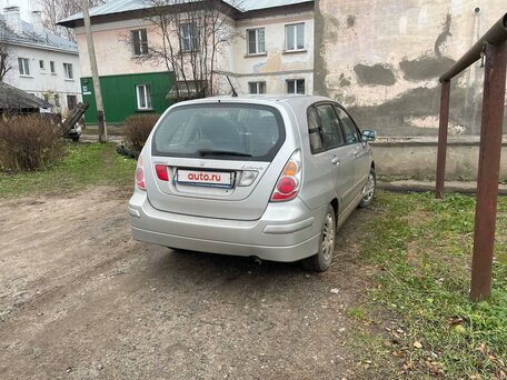 Kupit Suzuki Liana S Probegom Po Cene Ot 240 000 Rublej V Dmitrove Bolee 40 Suzuki Liana B U Na Avto Ru