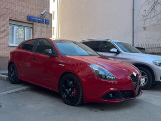 2020 Alfa Romeo Giulietta III Рестайлинг, красный, 2500000 рублей, вид 1