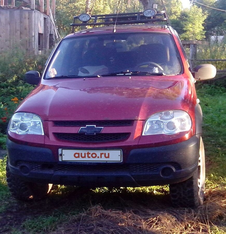 Купить б/у Chevrolet Niva I Рестайлинг 1.7 MT (80 л.с.) 4WD бензин ...