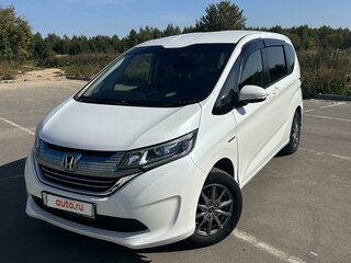 2017 Honda Freed II, белый, 1500000 рублей, вид 1