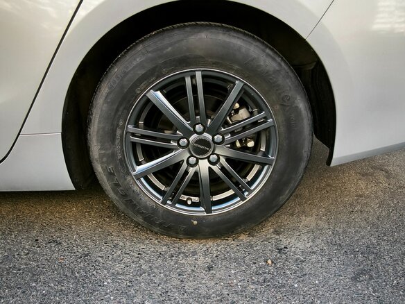 2019 Toyota Prius IV Рестайлинг (XW50), серебристый, 1910000 рублей - вид 14