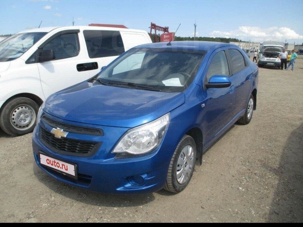 Chevrolet Cobalt 2013 синий