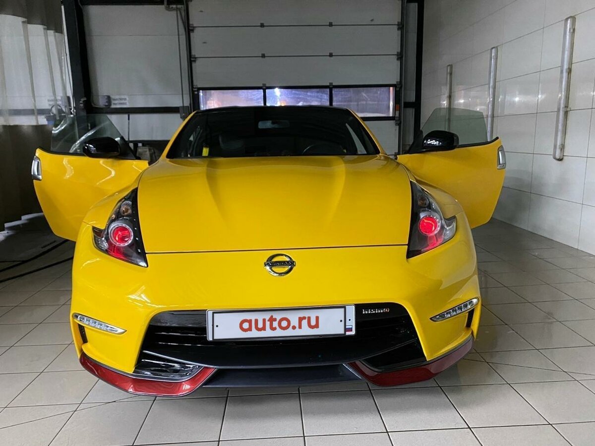 Купить б/у Nissan 370Z I 3.7 AT (331 л.с.) бензин автомат в Санкт ...